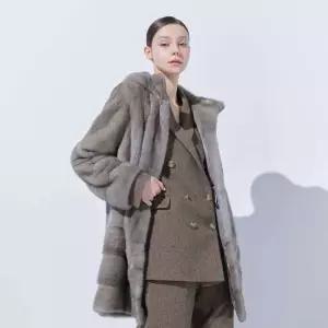 [유로컬렉션] [택가 1,490,000원]휘메일 풀스킨 부시 밍크 후드 롱코트