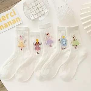 (옵션 5쌍세트)부드러운 패션 공주 긴목양말 데일리 5쌍세트 공주 얇은 시스루긴목 여름 패션 양말 귀요미