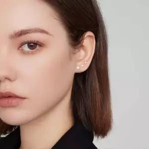 [골드스마일]기본 큐빅 귀걸이 스크류 타입 잠금 귓볼 피어싱