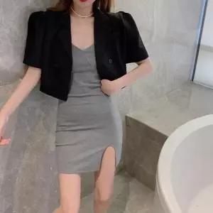 비욘드라이프J CCV 슬릿 나시 원피스