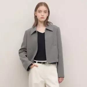 [롯데백화점]시스티나 울 집업 카라 크롭 블루종 점퍼-AWWJKO31070