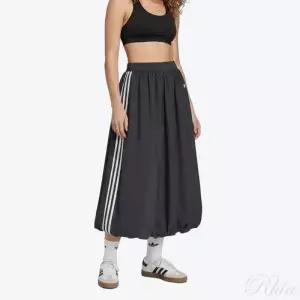 아디다스 KC8088 벌룬 롱 스커트 블랙