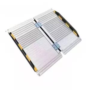 트레일러 경사로 접이식 휠체어경사로 하역 오르막