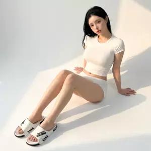 남녀공용 EVA 스포츠 슬리퍼 초경량 쿠션 실내외 화이트