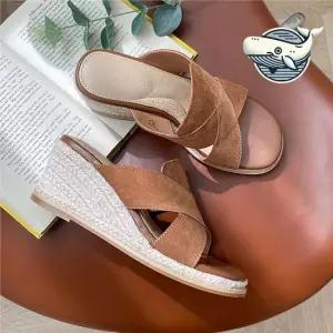 여름 데일리 가벼운 웨지슬리퍼 편안한 미용사 웨지샌들 웨지힐 웨지힐샌들 여성웨지샌들