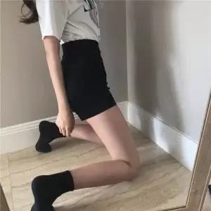 청 검정 여성 스키니 초미니 핫팬츠 청반바지 봄가을 반바지 A라인 하이웨스트 얇은 청바지 면포함 BE3