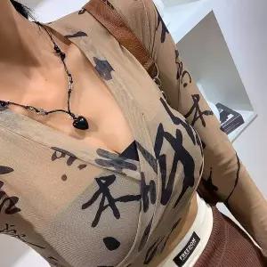 오리엔트하트목걸이 블랙 나비 패션 주얼리 액세서리