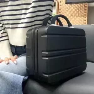 14인치 미니 캐리어 가벼운 출국용 카본 매트블랙 미니트렁크 레디백 미니캐리어