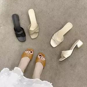 여자 여름 컬러 낮은굽 세련 깔끔 뮬 슬리퍼 커플슬리퍼 물고기슬리퍼 EVA슬리퍼
