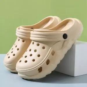 좋은 품질 데일리 밴드 카키 클래식 샌들 펀칭 휴가슬 구멍슬리퍼 소음방지슬리퍼