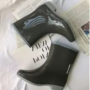 테두리 배색 디테일 캐주얼 심플 여성 롱 레인부츠 여성레인부츠 여성숏레인부츠