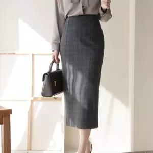 여자 겨울출근룩 H라인 뒤트임 체크 롱스커트_3