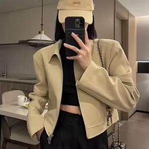 프라픽  여성 짧은 크롭 스타일 카라넥 블루종 트랜디 자켓 항공 잠바 여자 점퍼 겨울 등산복