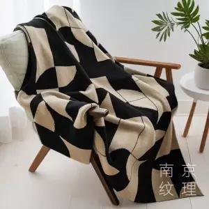 무릎담요 체크 양털 노르딕 무릎 입는 단추 후드 사무실