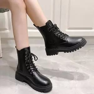 여성 레더질감 스티치라인 세련된 워커 깔끔한쉐입 패션 통굽 워커 털앵글부츠