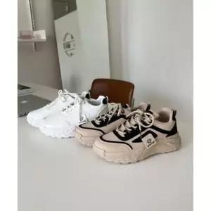 남녀공용 여자단화 끈없는운동화 커플신발 실내화