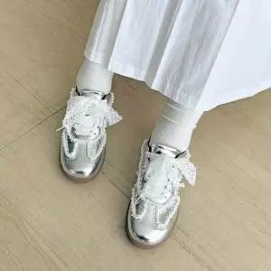 끈없는운동화 예쁜운동화 가을 편한운동화 캐쥬얼