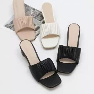 [엄지척]주름 674BLG10 123816 뮬 슬리퍼 여성샌들 통굽 털슬리퍼 블로