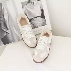 [하프클럽/]빅사이즈 예쁜운동화 런닝 여자운동화 가을신상 단화