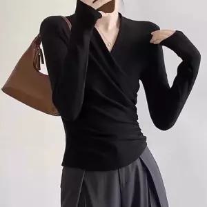 [국내자체제작] 클로미 브이랩 티셔츠