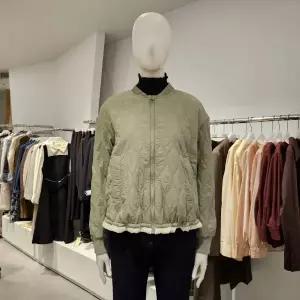 [대구백화점] [미센스]하스2온스물결퀄팅점퍼(MB52PDM201Z)