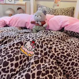 헬로키티 호피키티 이불커버 침구 레오파드 캐릭터 차렵이불