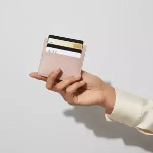 PRADA 25FW 1MC025 QWA F0236 사피아노 메탈 로고 지갑)