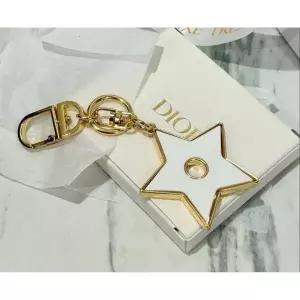 디올 뷰티 세라믹 디퓨저 스타 키링 백 참 화이트 GWP