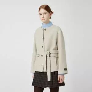 [롯데백화점]씨씨콜렉트 칼라리스 벨티드 핸드메이드 숏 코트 C254MSG505