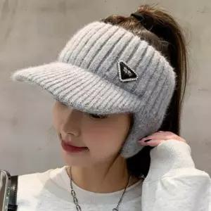 골지니트 귀달이 캡모자 장식포인트 겨울 골프 라운딩 곰돌이모자 귀덮는모자 패딩 벙거지 캡 버킷햇