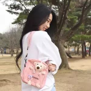 위캔드 멜빵포켓 테디베어 인형 보조 크로스백 4Color