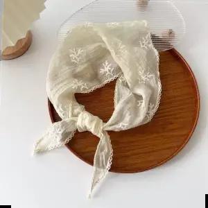 리넨 실크미니스카프 코코비치 쁘띠 여성 머플러 사각 가을 봄 가방 봄나들이룩 캐시미어머플러