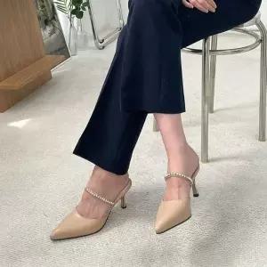 뾰족코 스틸레토 밴딩 큐빅 장식 스트랩 뮬 하이힐Y