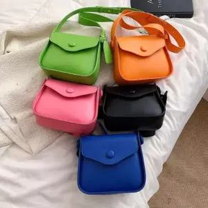 [라일리] Rly 4컬러 여성미니크로스백 비비드컬러 크로스백 여자