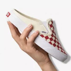 VANS 클래식 슬립온 뮬 - (체커보드) 레이싱 레드:화이트 / VN0004KTTLF1