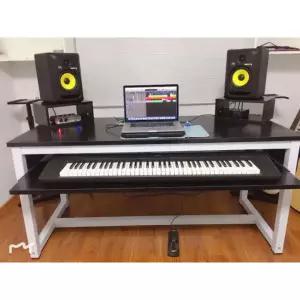 피아노책상 미디 뮤지션 스튜디오 테이블