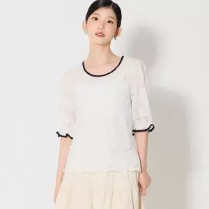 [오조크][오조크(OZOC)] 블랙트리밍 레이스 블라우스 (택가격 59000원)