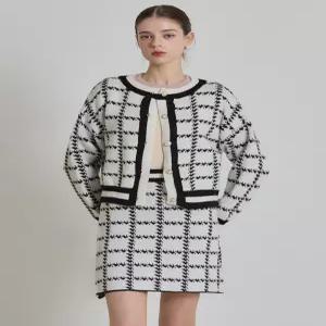 [오조크][오조크(OZOC)] 진주 단추 미니 투피스 세트 (택가격 119000원)