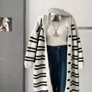 솜브레로스 여자 후드 가디건 카디건 스트라이프 긴팔 스웨터 가을 롱 니트 DOS3