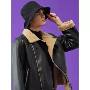 Koleat [셀럽 착용] MEN 오버핏 무스탕 플리스 자켓 Black Beige