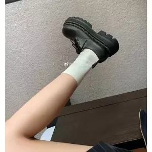 포도맘 스트랩 키높이 스튜디오리 아카데미~클래식 플랫워커 웰링턴 토오픈 통굽 여자신발 원템5