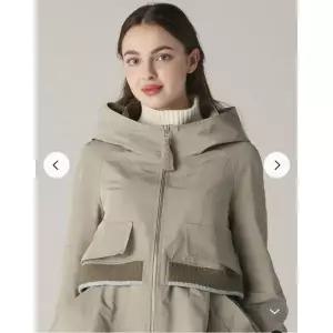 [손정완](신세계 사우스시티)터그 시보리 스트링 점퍼ZJP5151020