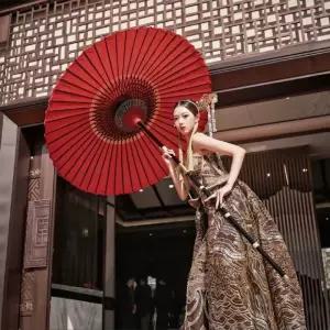 동양풍 파라솔 컨셉 그늘막 그늘 관광지 레드 카페