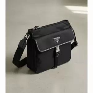 프라다 리나일론 숄더백 크로스백 2VH119 블랙