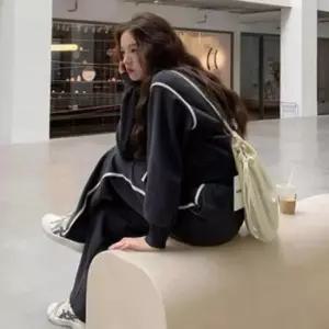 [옷은날개] 흐 집업 트레이닝 셋업 여성 한줄 포인트 상의 하의 트임 세트 네이비