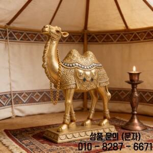 클래식 라이트 럭셔리 아트 낙타 조각상: 크리스마스 할로윈 하누카 추수감사절 발렌타인데이를 위한 실내