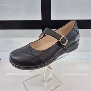 [ELCANTO]엘칸토 HC11 양가죽 여성화 초경량 세미케주얼 메리제인 펌프스 P1X2U5T1319 (S46344618)