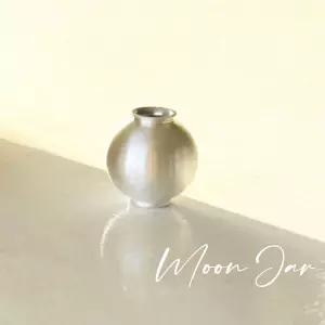 (문스샵) 국산 실버 999 풍요 평안 복을 담는 달항아리 오브제 순은 쓰리나인 소원 행운 삼재 부적 아이템 인테리어 소품 장식 집들이 선물 개업 이사 신혼부부 무사기원 은테크 투자용 은투자 은시세 금전운 재물복