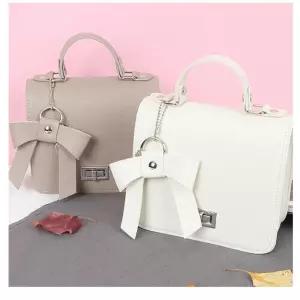 올리비아팝 세련된 디자인 캐주얼 미니 크로스백 핸드폰지갑가방 세련된스타일 30대 핸드백 잡화 미니가방