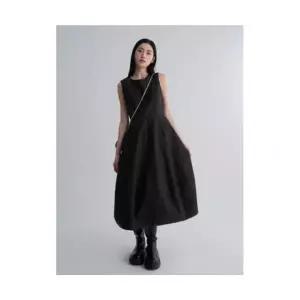 매장정품 8SECONDS 에잇세컨즈 코튼 벌룬 롱원피스 블랙 356271WC15 1126940